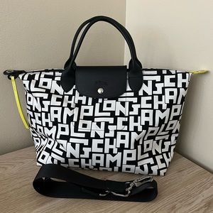 Longchamp LGP Top Handle Bag (M)